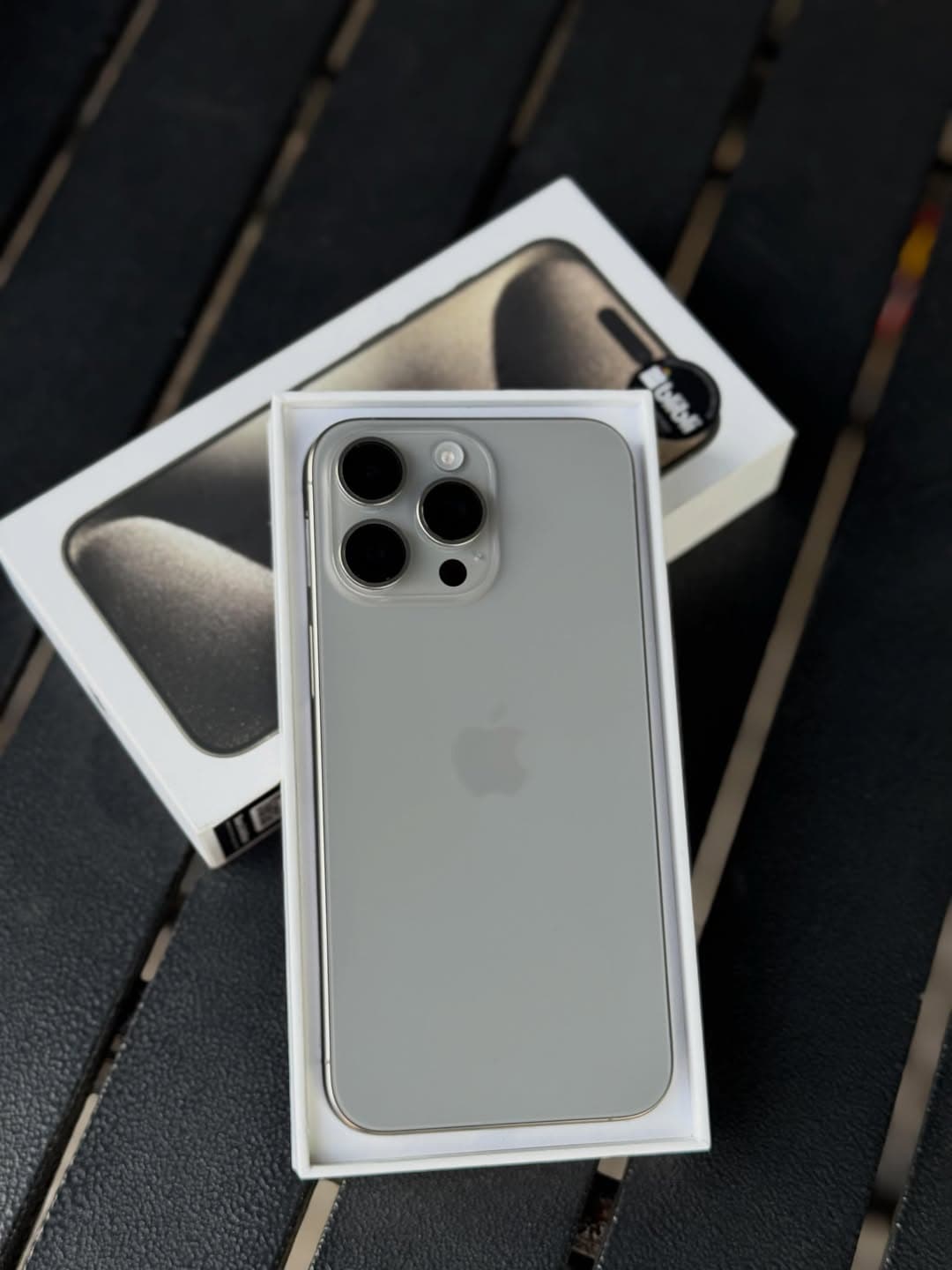 iPhone 15 Pro Max Natural Titanium